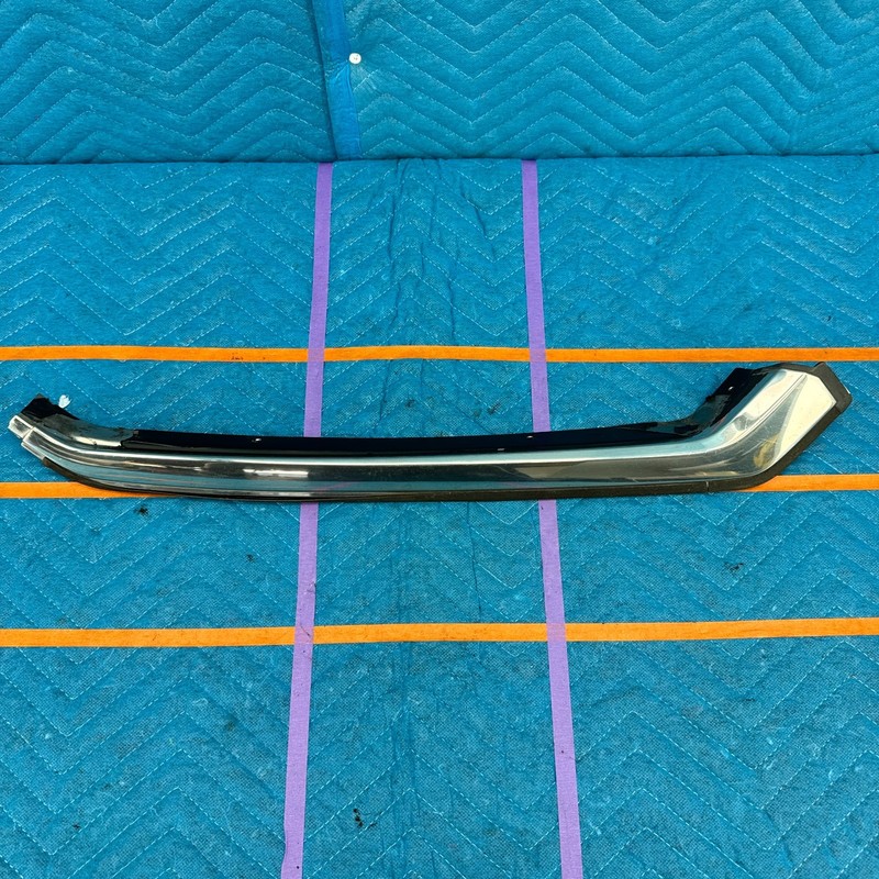 1987–1991 Volvo 780 Bertone Rear Passenger Upper Window Trim Molding OEM