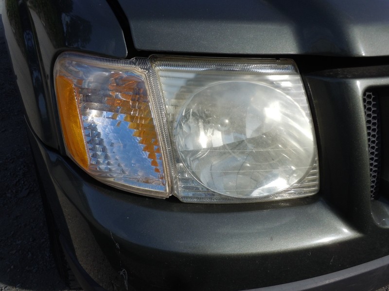 2001-2005 Ford Explorer Sport Trac Halogen Headlight Passenger Right OEM