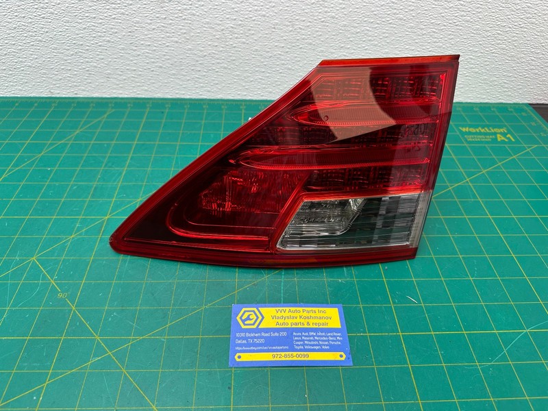 10-15 Lexus IS250C IS350C REAR RIGHT SIDE TRUNK INNER TAIL LIGHT LAMP OEM