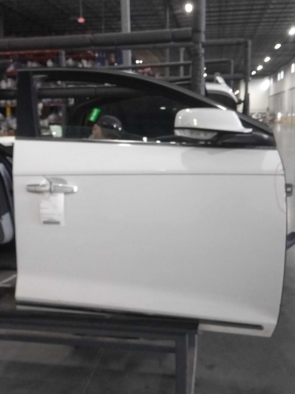 2016 Buick LaCrosse Right Front Door White Used OEM 340217 Chipped 150K Miles