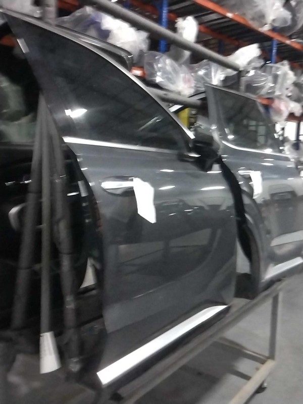 2020 Hyundai Palisade Right Front Door Grey OEM Used 78K Miles R2F