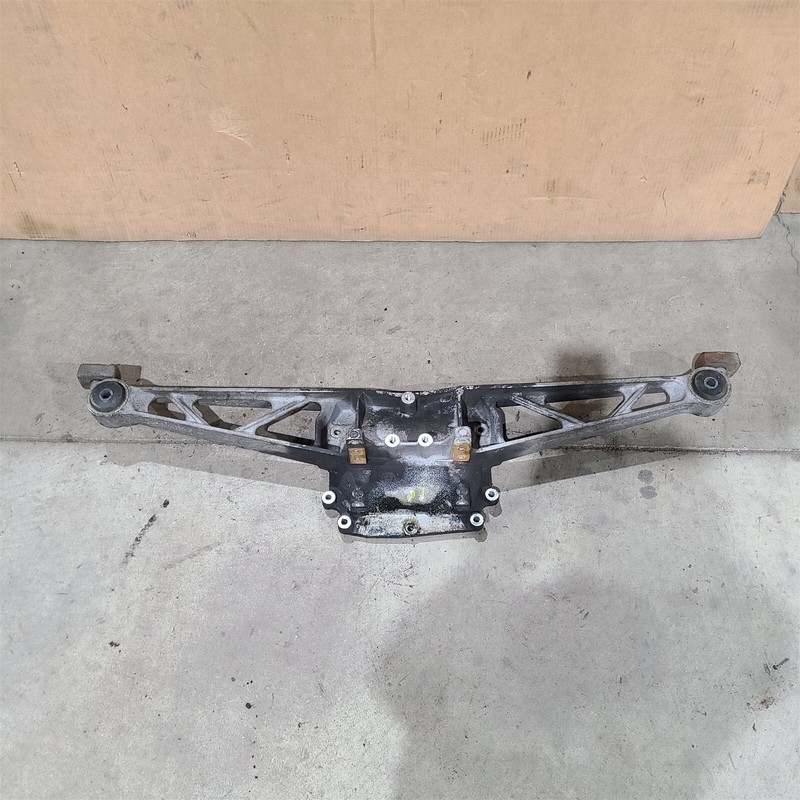 85-96 Corvette C4 Rear Differential Batwing Cover Dana 44 Aa7429