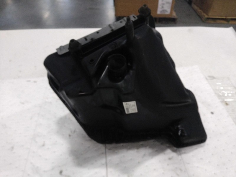 2016 Audi A6 Air Cleaner Assembly OEM 4G0133838L Black 2.0L 142K Miles
