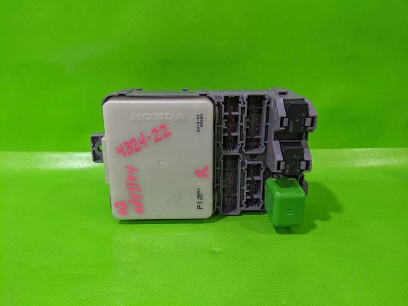 99-04 ODYSSEY RIGHT FUSE RELAY BOX OEM 4324-22