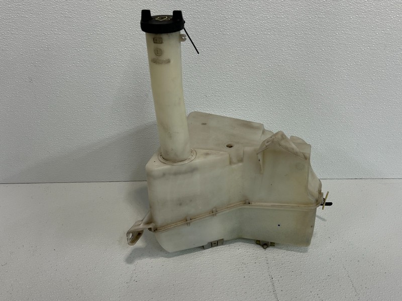 00-04 JAGUAR S-TYPE WASHER BOTTLE WITH PUMP OEM