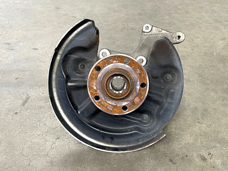 ⭐2015-2018 AUDI Q3 AWD REAR RIGHT SIDE WHEEL SPINDLE KNUCKLE HUB OEM LOT2538