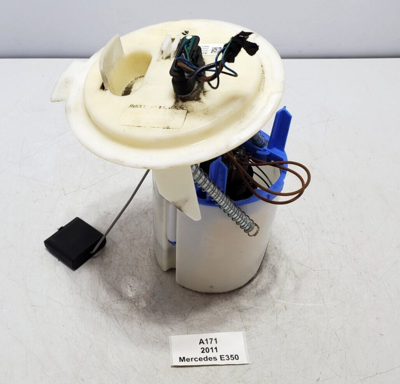 ✅ 2010-2011 OEM Mercedes A207 E350 E550 Right Passenger Side Fuel Gas Pump