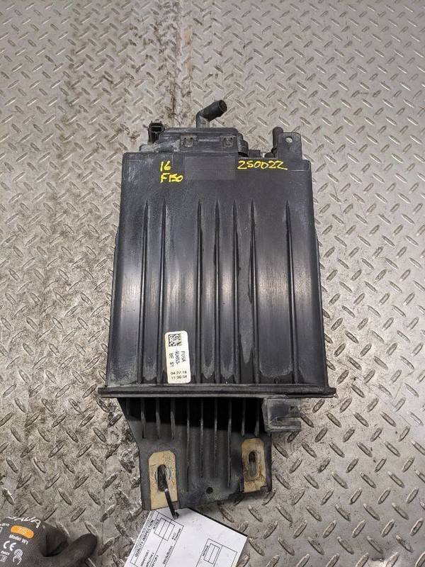 2015-2020 FORD F-150 FUEL VAPOR EVAPORATOR CHARCOAL CANISTER OEM 1176731