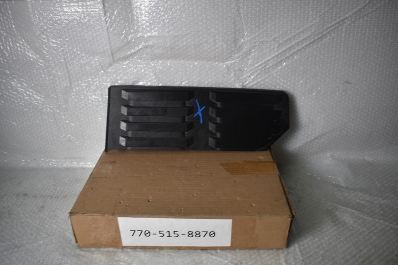 TOYOTA TUNDRA LIMITED STEP PAD LEFT OUTER INSERT 2022-2025 OEM 52456-0C010