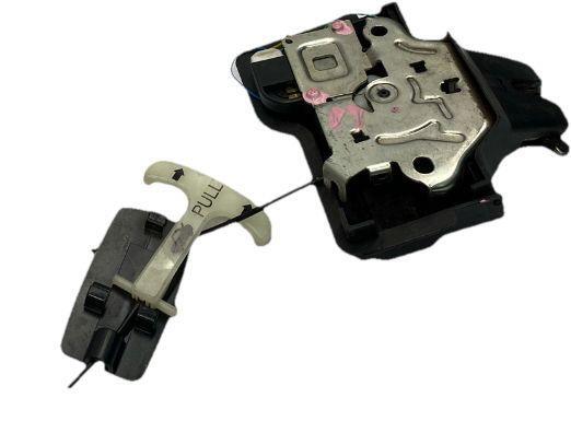 Infiniti Q50 lid gate actuator 2016 lid gate trunk lock latch actuator assy OEM