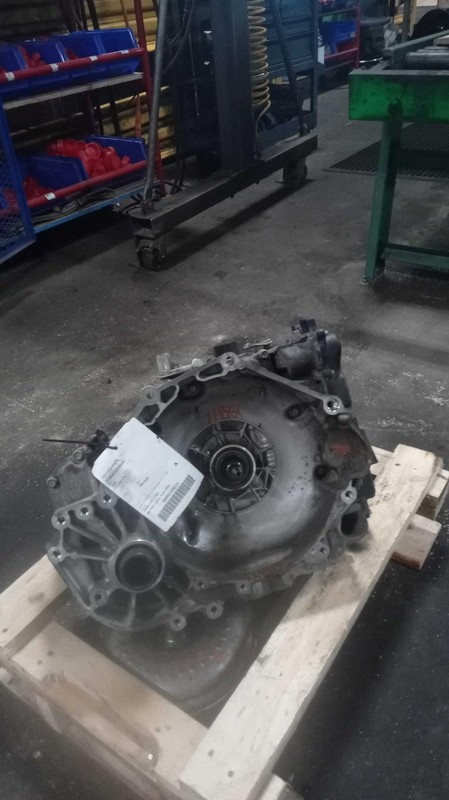 2015 Chevrolet Equinox Automatic Transmission Assembly OEM 80K Miles Black