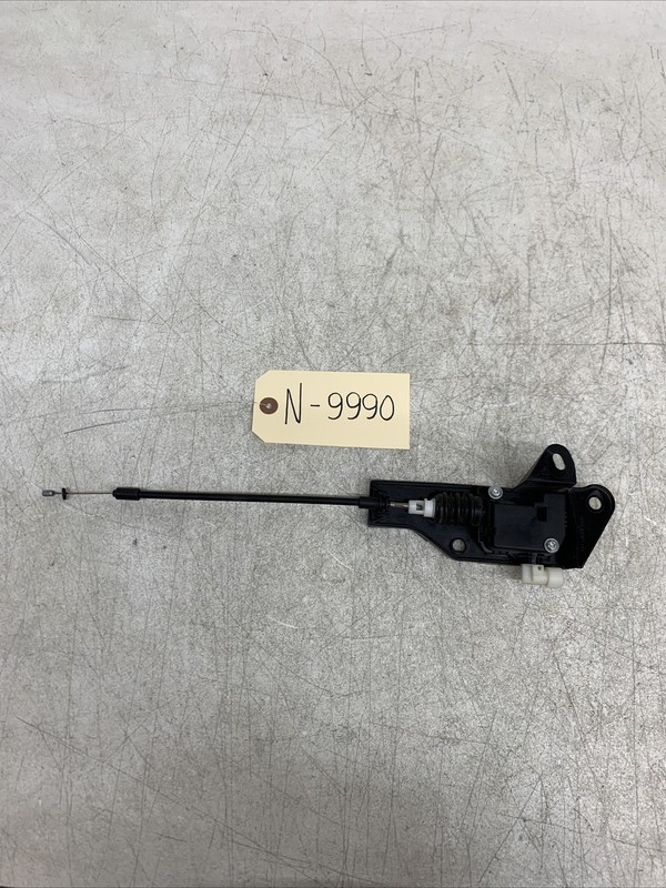 20-23 Tesla Model 3 LH Frunk Hood Actuator Hood Lock OEM 1098789-00-C 9990 B117