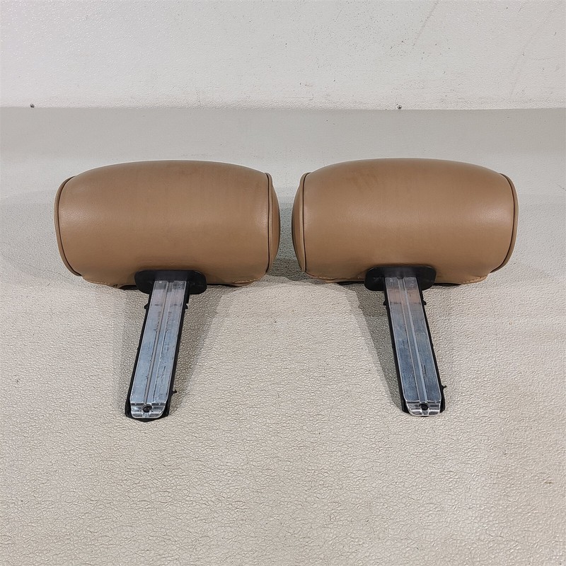 94-98 Ford Mustang GT Leather Headrest Head Rest Pair Lh Rh Saddle Aa7446