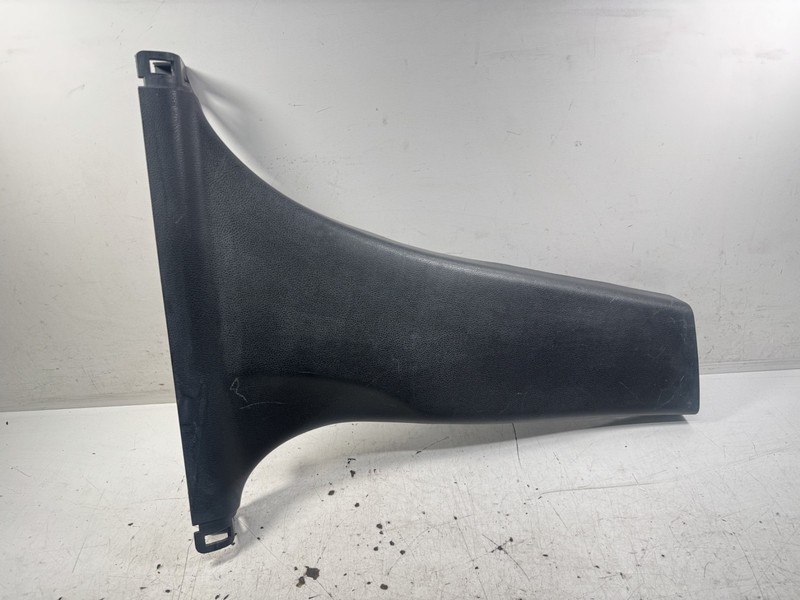 08-012 Honda Accord 4DR Garnish Assy. Right Center Pillar Black 84121-TA0 OEM