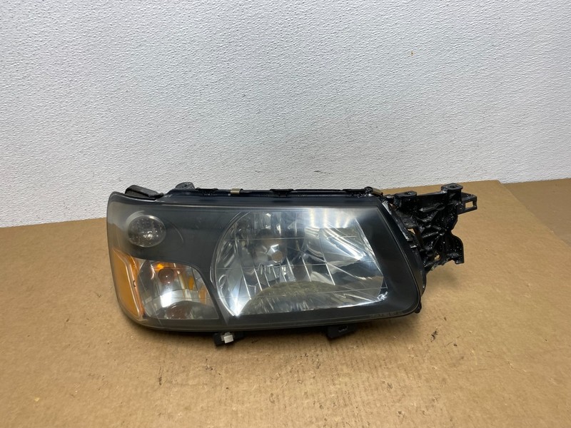 2003 2004 Subaru Forester Right RH Side Headlight Halogen Oem AC2992 DW