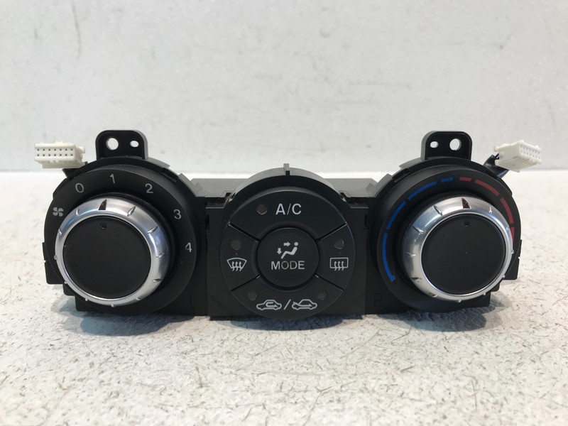 2004-2008 Mazda RX-8 AC Climate Heater Temperature Control 3 Knob OEM