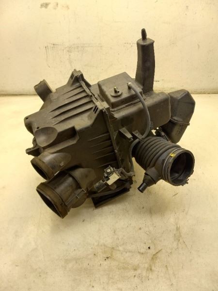 11-14 TOYOTA SIENNA XLE 3.5L AIR CLEANER BOX