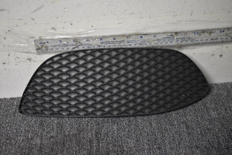 2015-2018 MERCEDES BENZ C63 AMG S BASE RIGHT SIDE OUTER GRILLE FACTORY OEM