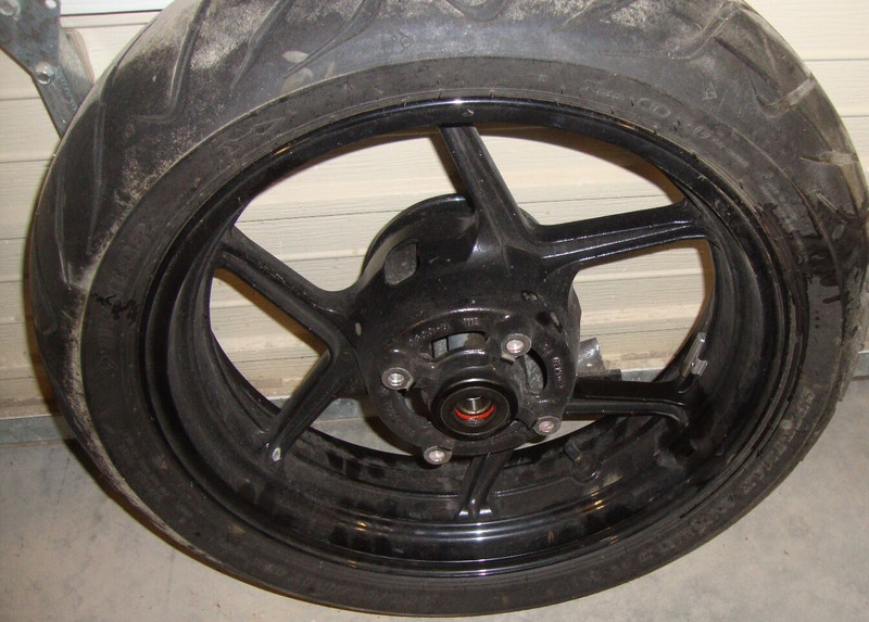 2014 Kawasaki Ninja EX650 EX 650 E 650E Rear Back Wheel Rim Tire 160/60-17 17"