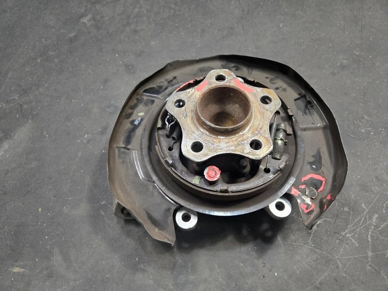 Rear Right Knuckle w/ Hub 2019 Nissan Murano 43021-1AA0A 2018 2020 2021 - 2024 X