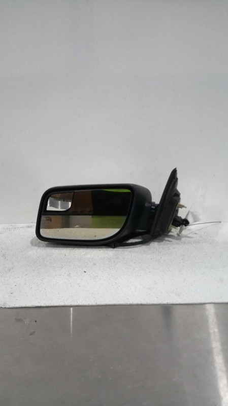 Used Right Door Mirror fits: 2010 Lincoln Mks Power painted heated lamps w/dual