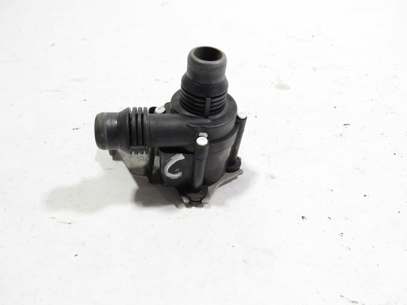 15-19 Land Rover Discovery Sport 2018 2.0L AWD Auxiliary Coolant Water Pump |
