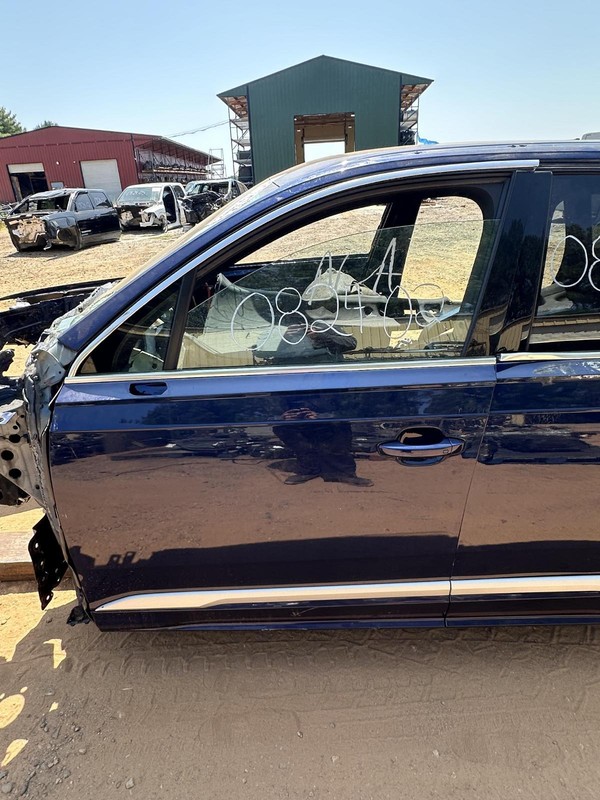 2017-2024 AUDI Q7 FRONT LEFT DRIVER SIDE DOOR SHELL PANEL BLUE OEM
