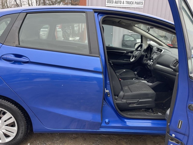 2015-2020 HONDA FIT RIGHT ROCKER W/POST BLUE PC:B593M 1.5L MT FWD 122K LX 61886