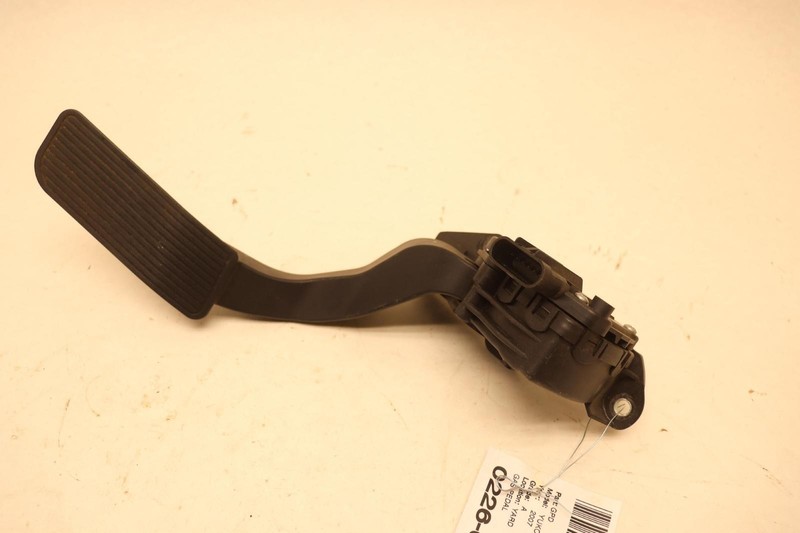 2007-2014 GMC YUKON GAS THROTTLE ACCELERATOR PEDAL OEM