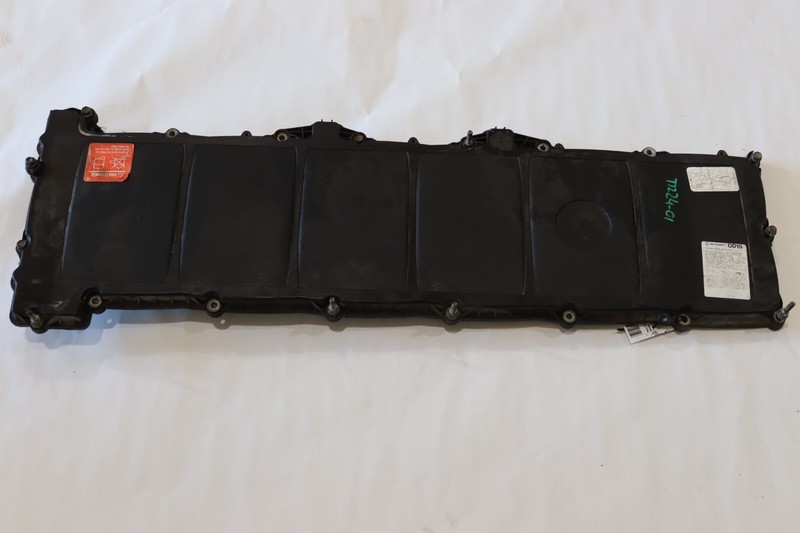 2018-2024 FREIGHTLINER CASCADIA 126 DD15 ENGINE VALVE COVER A472010XX30 OEM