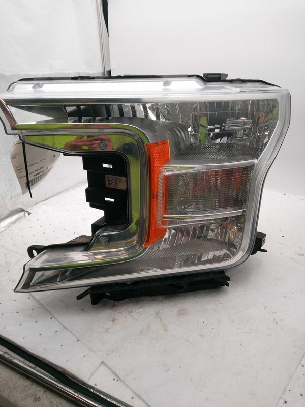 2019 Ford F150 Left Headlight Assembly Black Halogen 653140 181k Miles