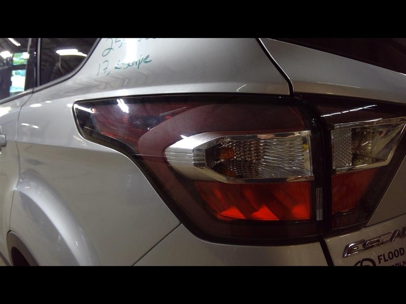 Driver Tail Light Quarter Panel Mounted Fits 17-18 ESCAPE 1650279