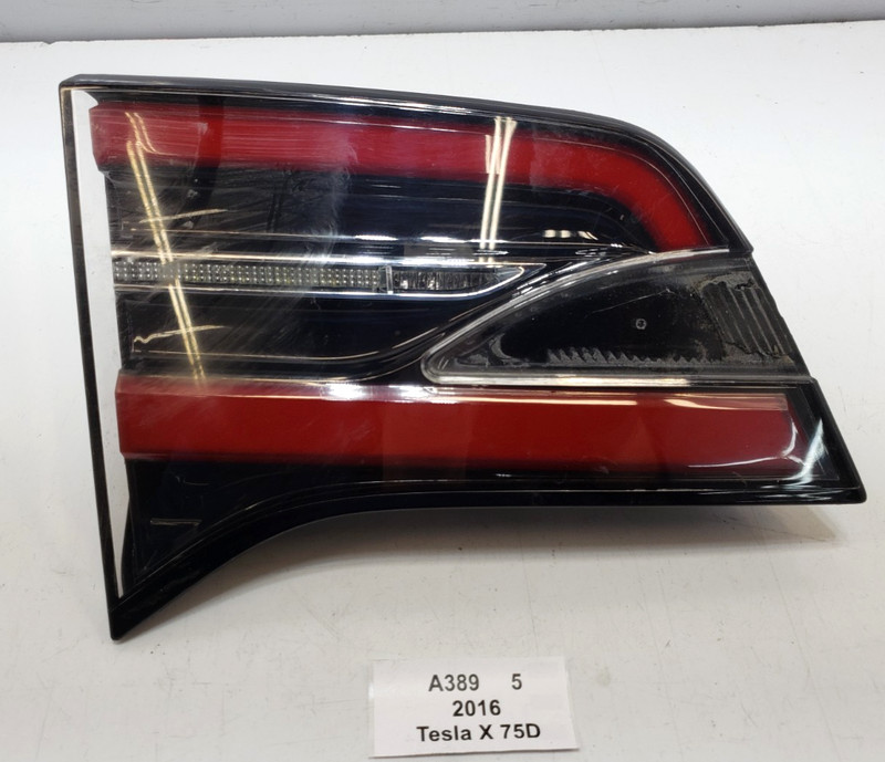 ✅ 2016-2020 OEM Tesla Model X Rear Left Driver Side Trunk Inner Tail Light Lamp