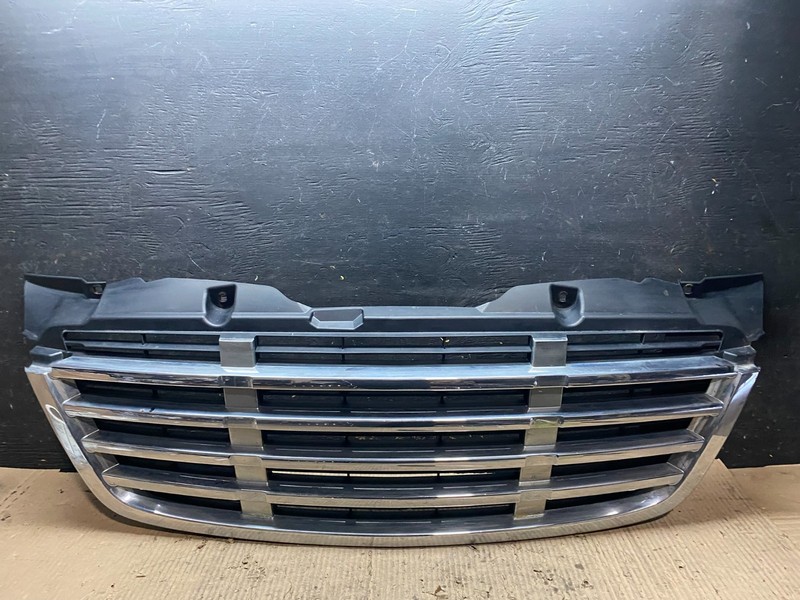2009 to 2011 Freightliner Sprinter Front Upper Chrome Grill Grille V4350 GD