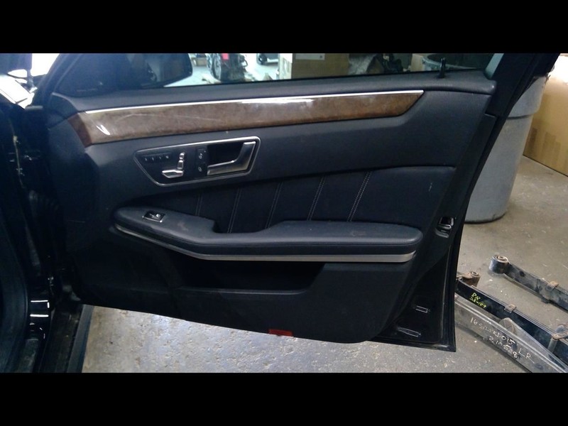 2015 E350 Passenger Right Front Door Trim Panel 1616281