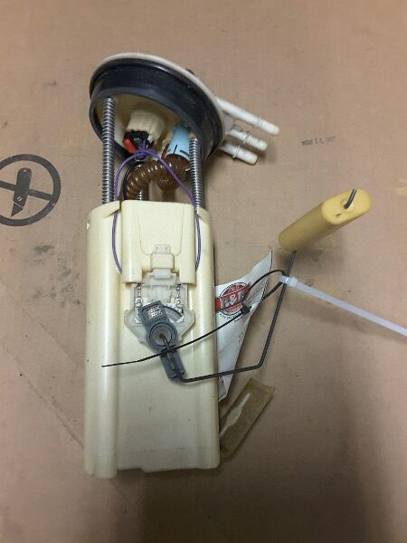04 05 IMPALA FUEL PUMP PUMP ASSEMBLY W/O SUPERCHARGER OPT 125297