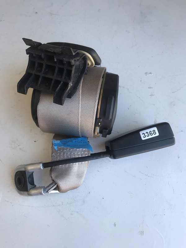 96-02 Mercedes W210 E300 E320 E430 Rear Center Seat Belt OEM 2108602985