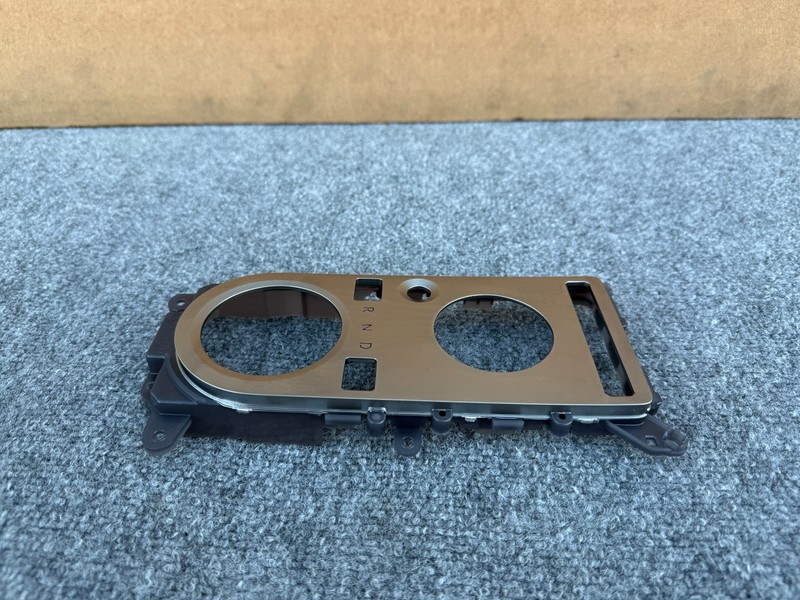 GENESIS GV70 2026 OEM CENTER CONSOLE GEAR SHIFTER TRIM BEZEL COVER ASSEMBLY