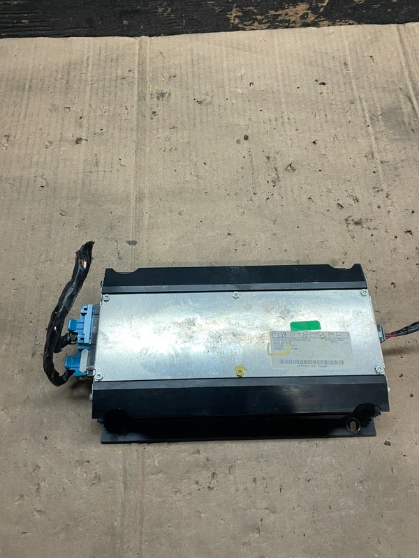 2008 to 2013 Cadillac CTS Stereo Audio Amplifier 25764618 W2381 DG