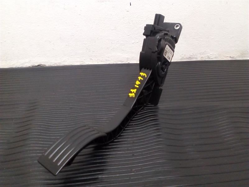 13-16 Ford Escape Accelerator Gas Pedal Assembly OEM CV6Z-9F836-G