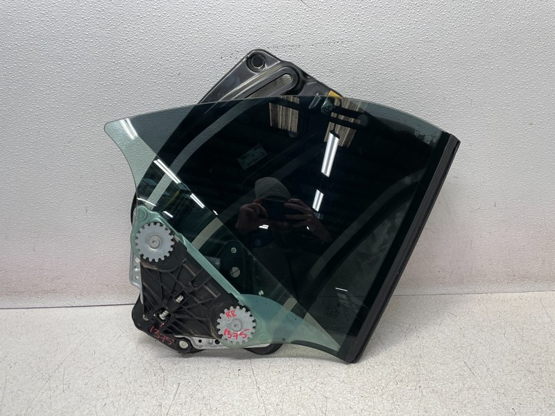 2014-2017 BMW F23 M235i Convertible Rear Right Pass Side Window Glass 1375 OEM