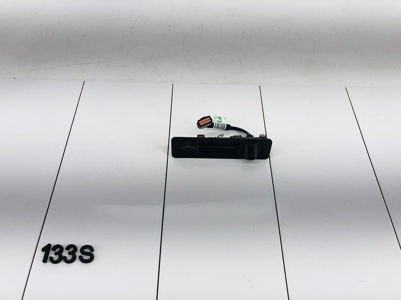 17-20 KIA OPTIMA REAR TRUNK DECK LID RELEASE SWITCH HANDLE W/ CAMERA OEM
