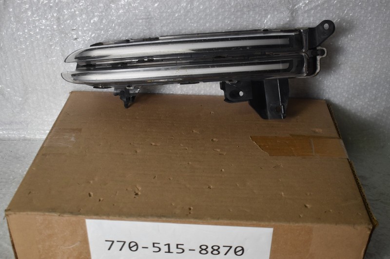 PORSCHE PANAMERA GTS RIGHT SIDE SIGNAL LAMP 2014-2016 OEM 970 631 080 52
