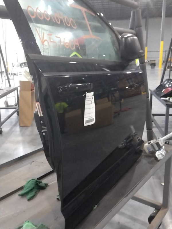 2018 Dodge Journey Right Front Door Black OEM 292678 76K Miles