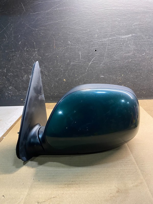 2001 to 2006 Toyota Sequoia Left Driver View Door Mirror OEM Z2529 MS