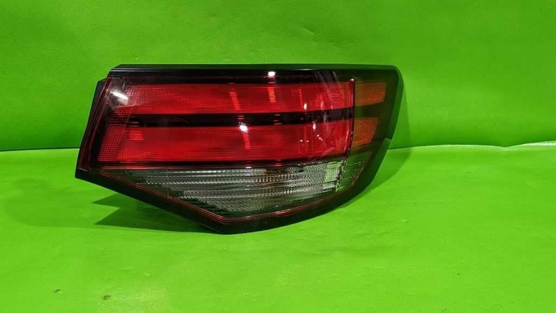 20-25 SENTRA PASSENGER RIGHT TAILLIGHT LAMP OEM 4581-51