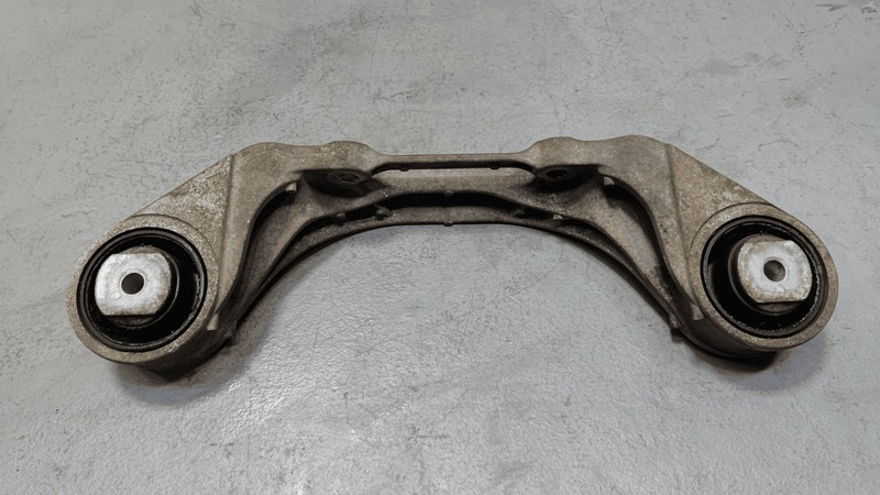 HONDA CR-V AWD REAR DIFFERENTIAL AXLE CARRIER MOUNT BRACKET OEM 2017 - 2022