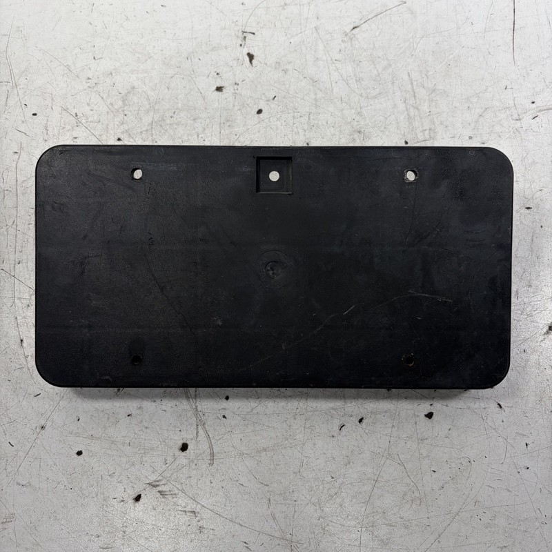 00-02 Honda Passport Isuzu Rodeo Front License Plate Holder 8-97221-710-0 OEM