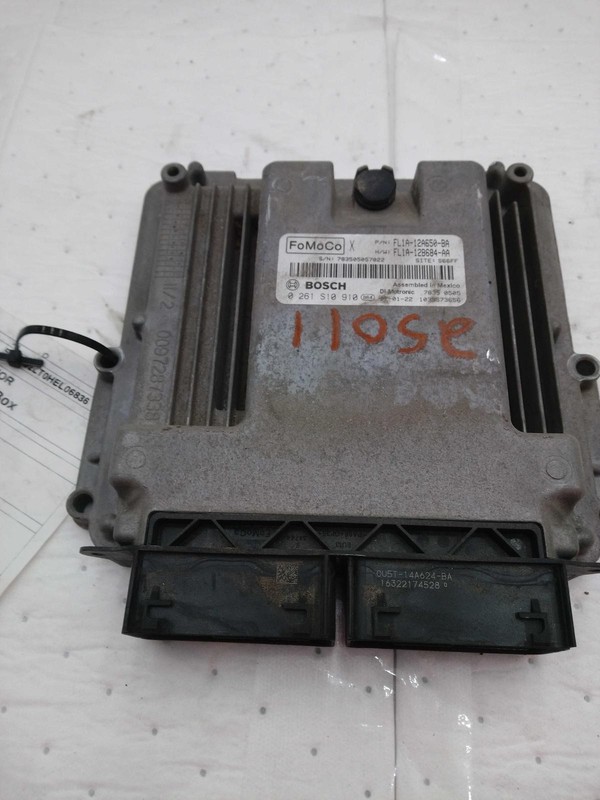 2017 Lincoln Navigator Engine Control Module ECM OEM 549522 200K Miles