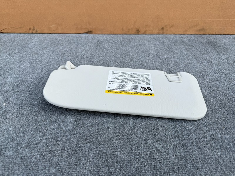 FORD BRONCO SPORT 2021-2025 OEM RIGHT PASSENGER SUN VISOR ASSEMBLY
